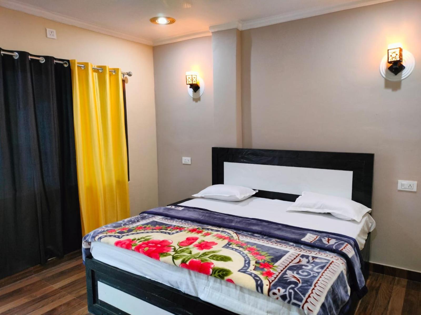 Mohit Paying Guest House Waranasi Zewnętrze zdjęcie