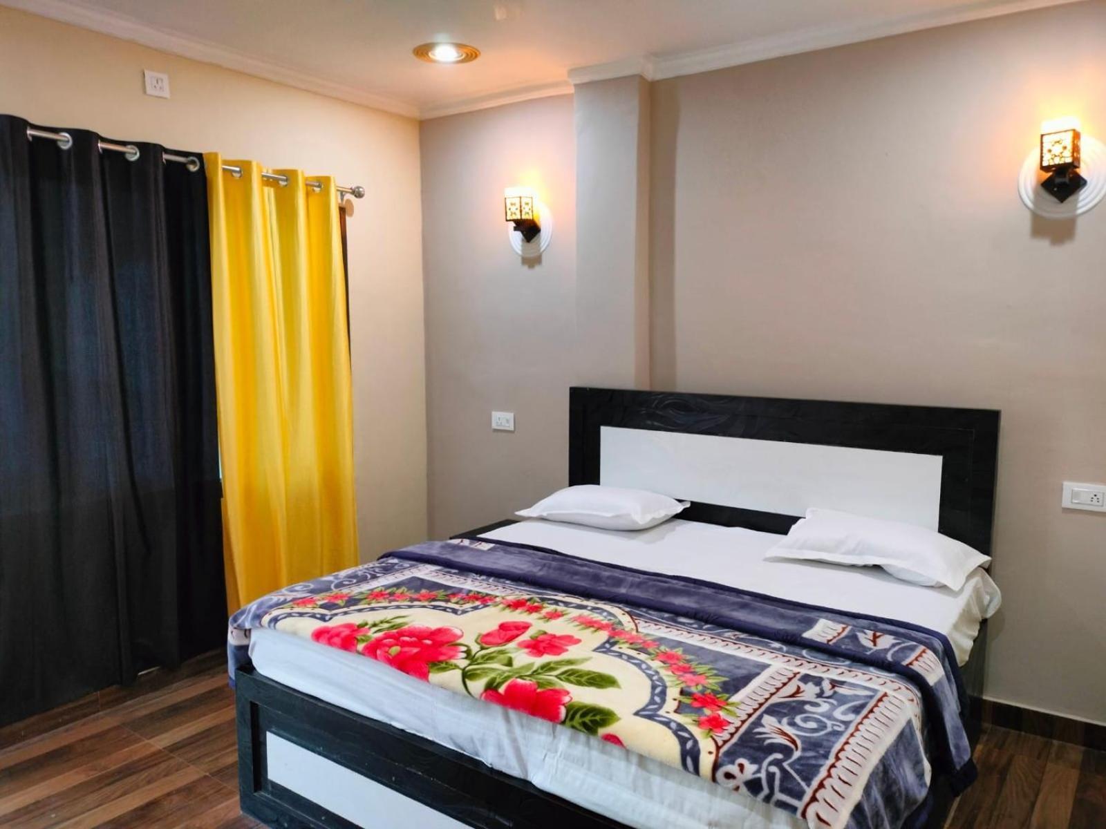 Mohit Paying Guest House Waranasi Zewnętrze zdjęcie