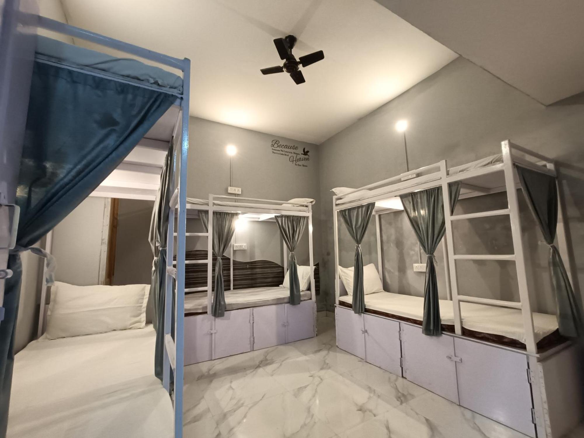 Mohit Paying Guest House Waranasi Zewnętrze zdjęcie